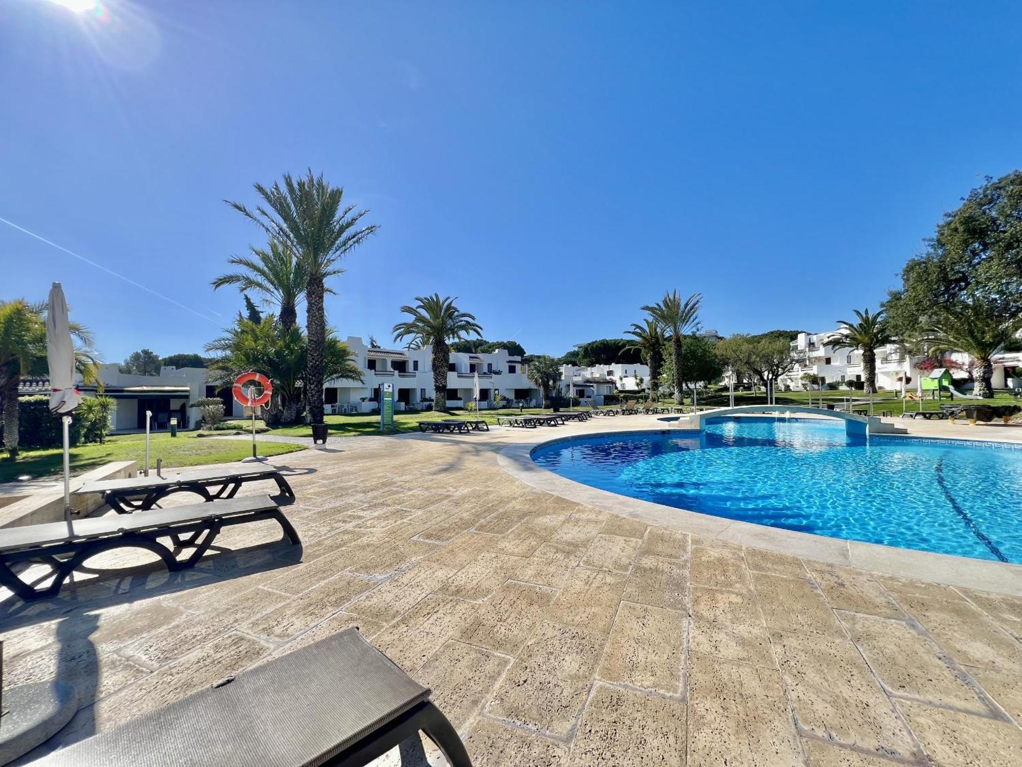 Albufeira Balaia Golf Vilage 4 With Pool By Homing Bagian luar foto