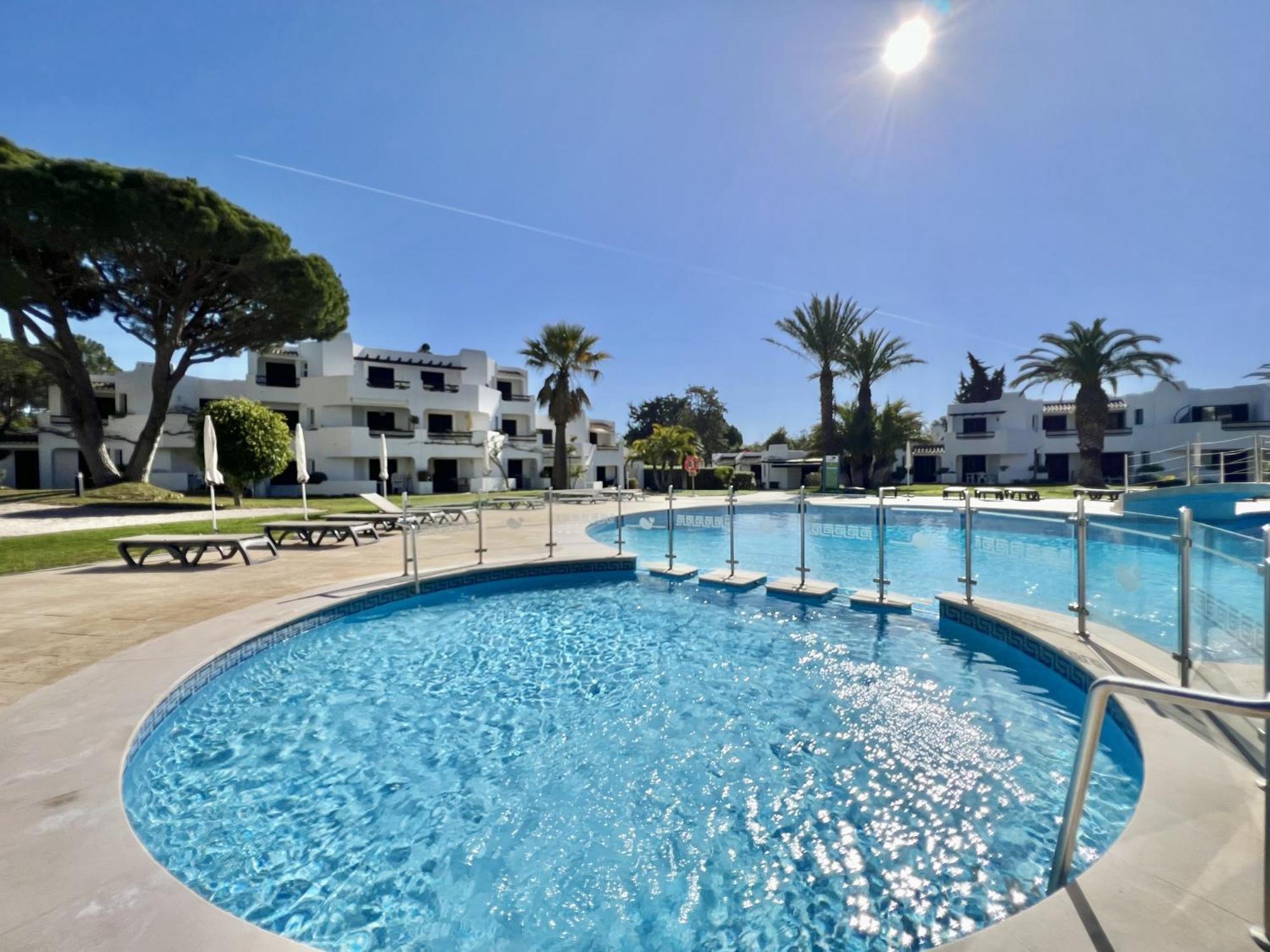Albufeira Balaia Golf Vilage 4 With Pool By Homing Bagian luar foto
