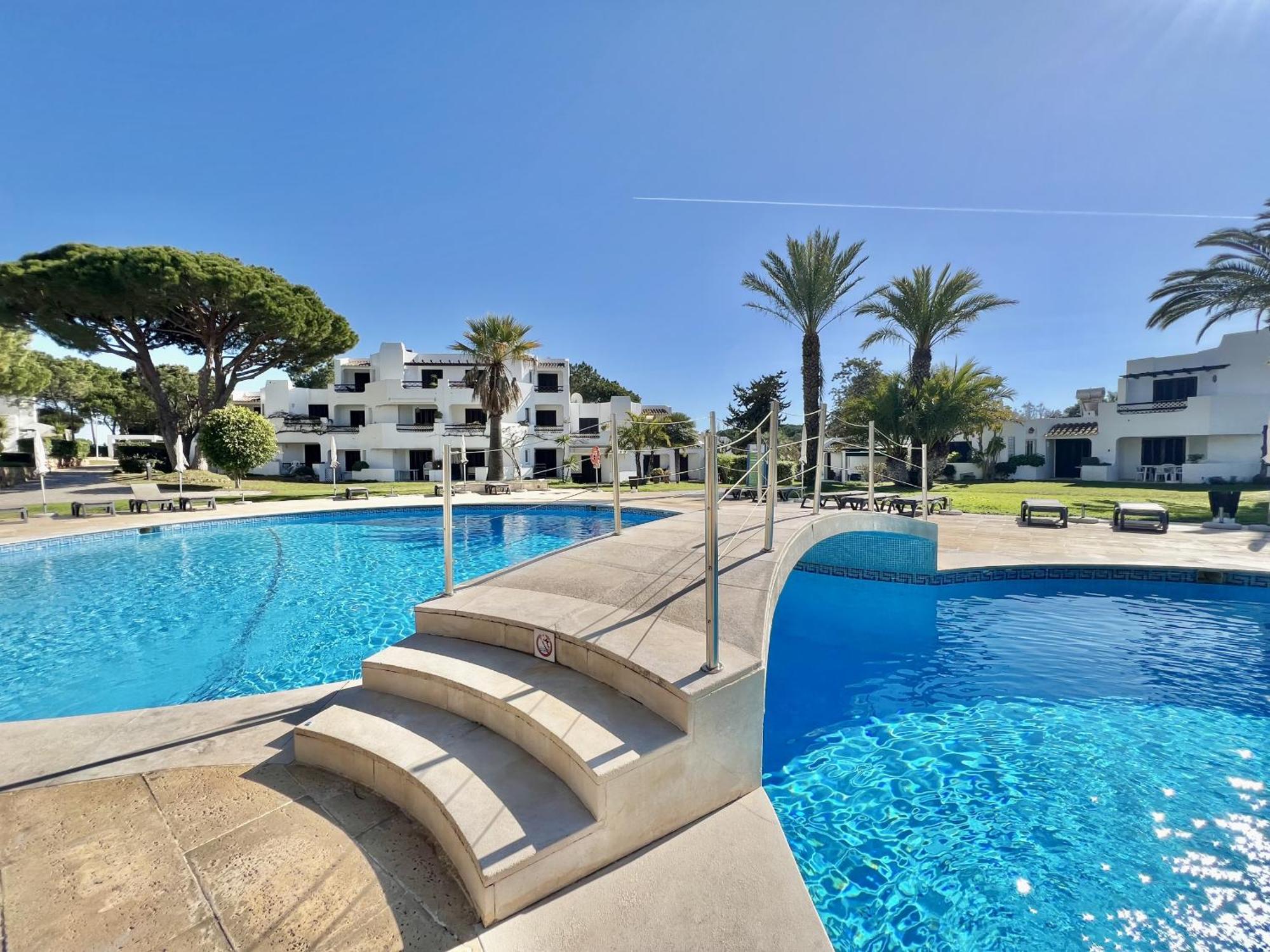 Albufeira Balaia Golf Vilage 4 With Pool By Homing Bagian luar foto